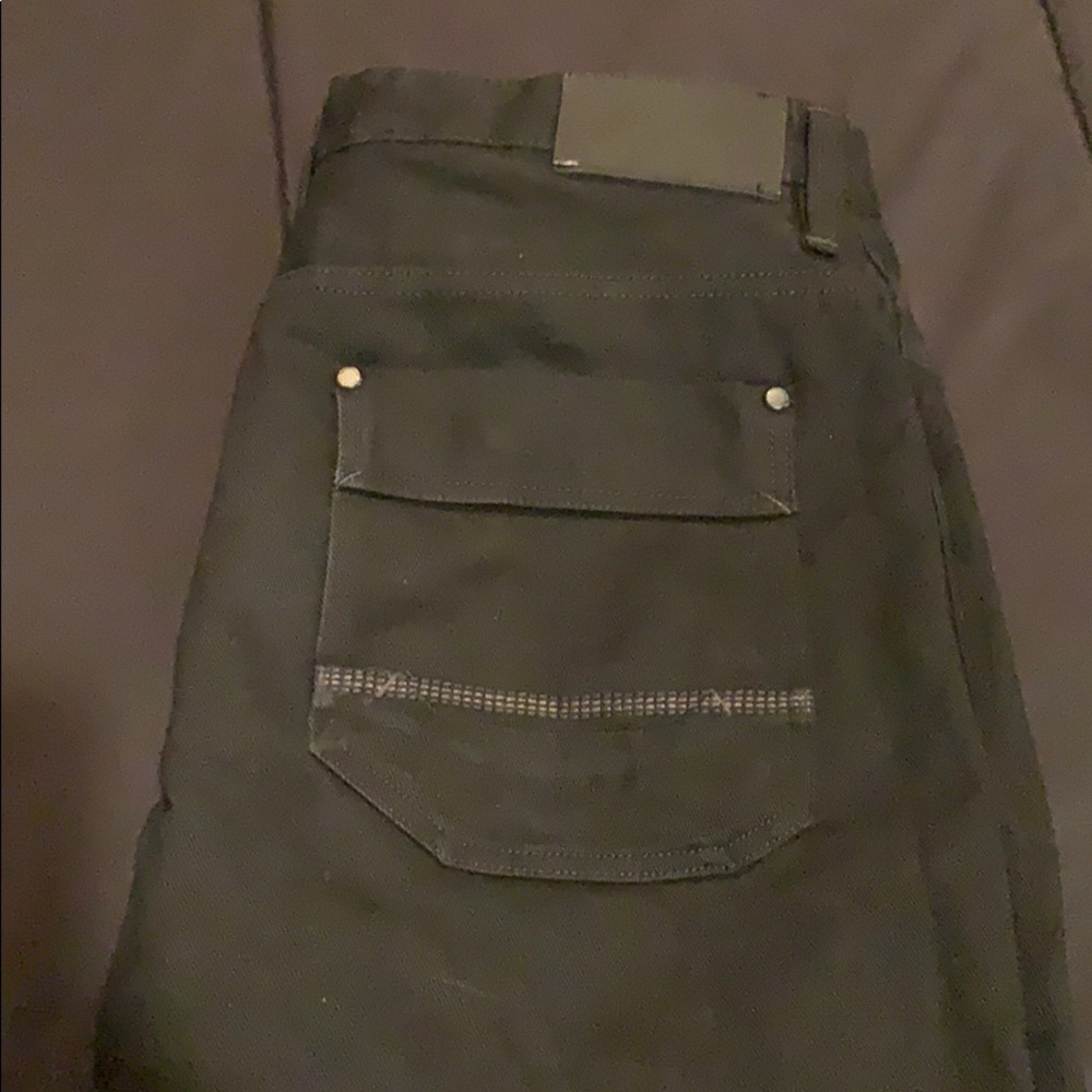 Black Sean John jean shorts